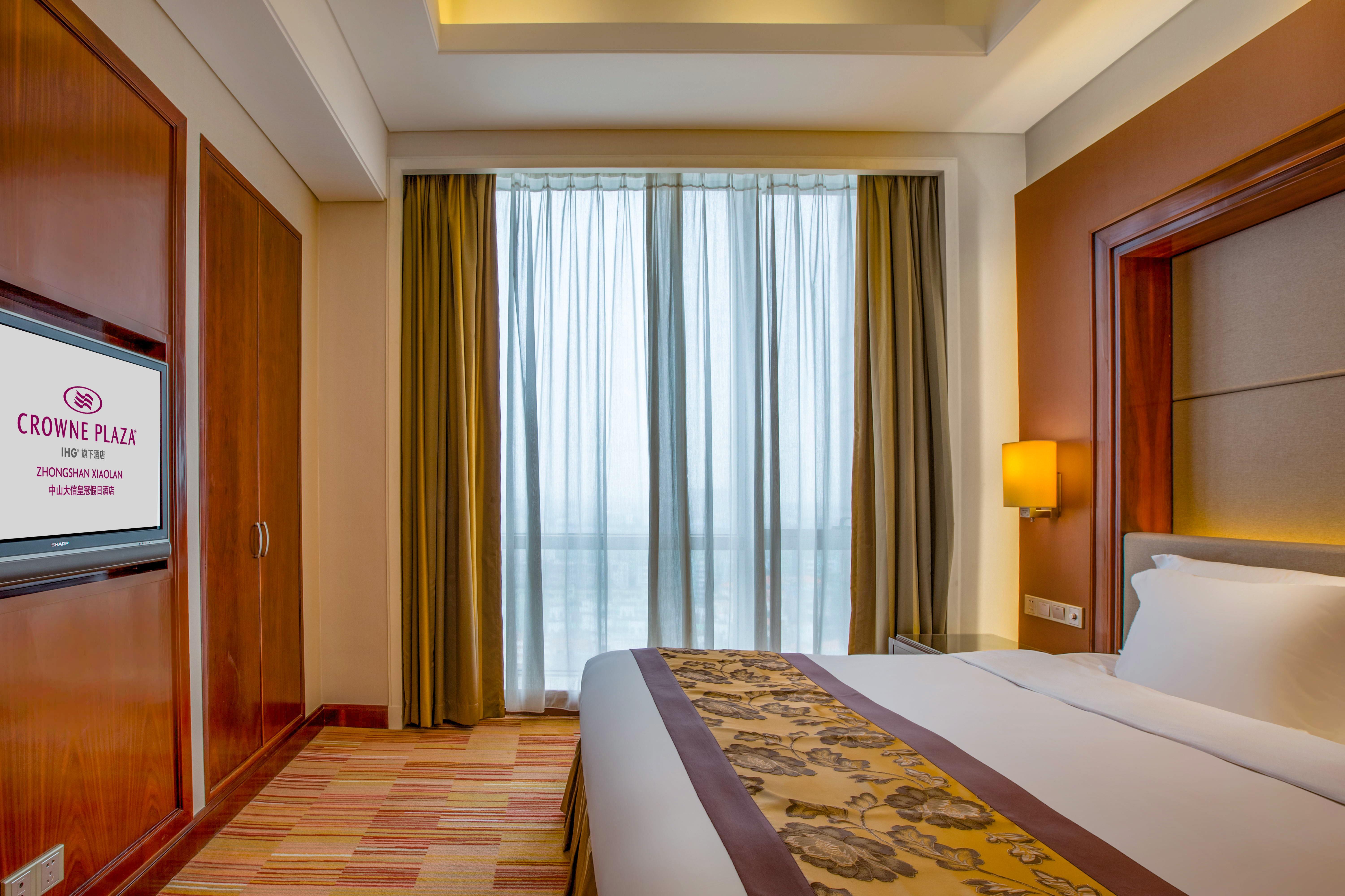 Crowne Plaza Zhongshan Xiaolan, An Ihg Hotel Esterno foto